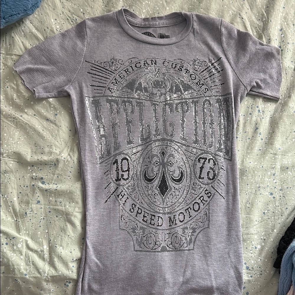 Affliction Gray Short Sleeve Tee with Vintage Graphic🫧 (VIEW DESC.)